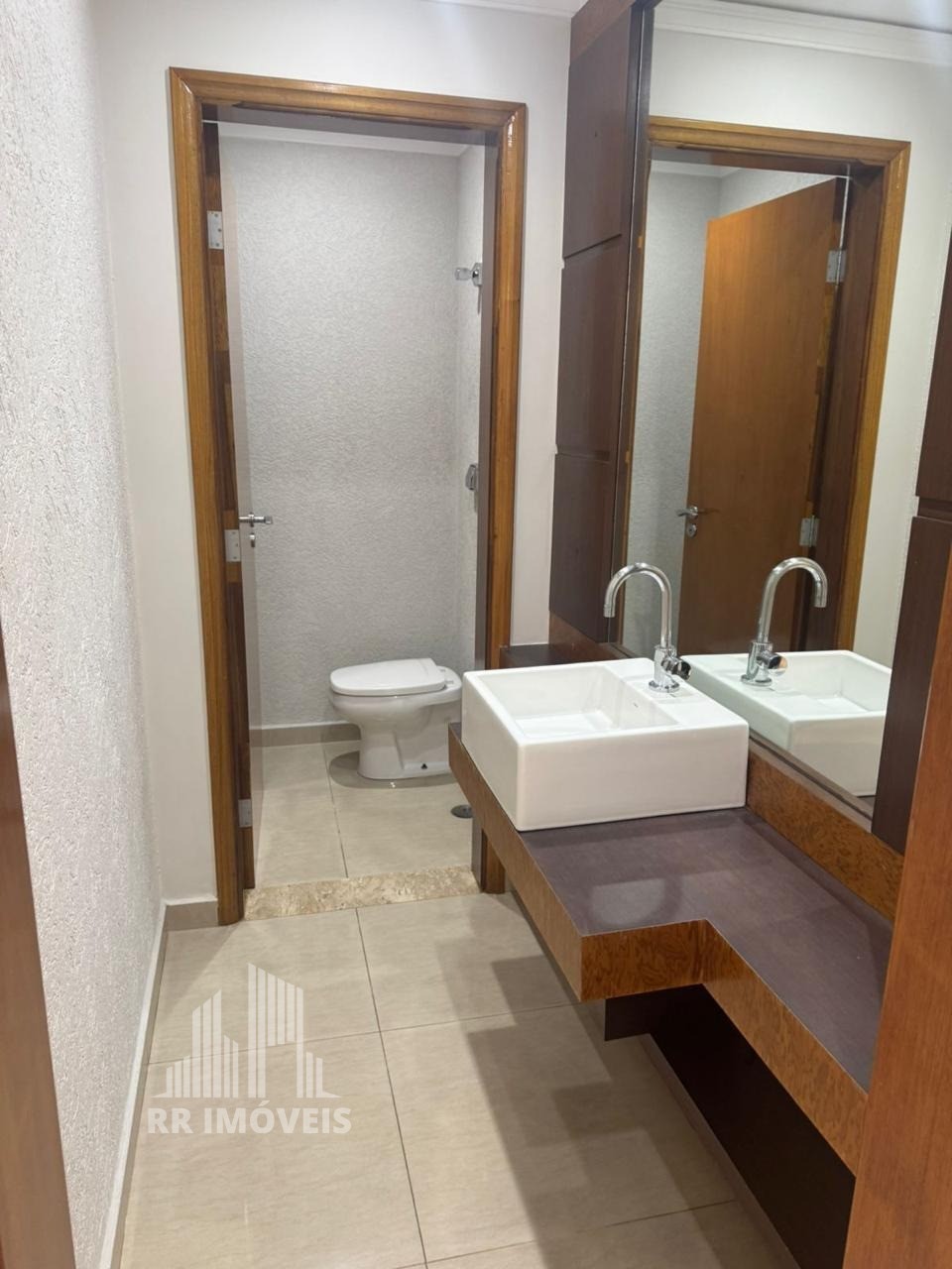 Casa, 3 quartos, 228 m² - Foto 24