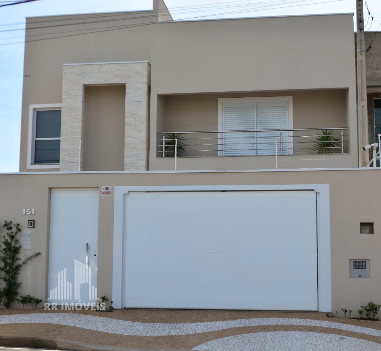 Casa, 3 quartos, 220 m² - Foto 1