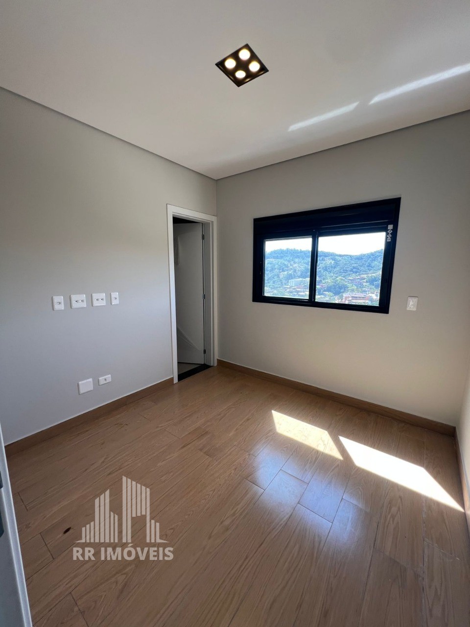 Casa, 3 quartos, 200 m² - Foto 13