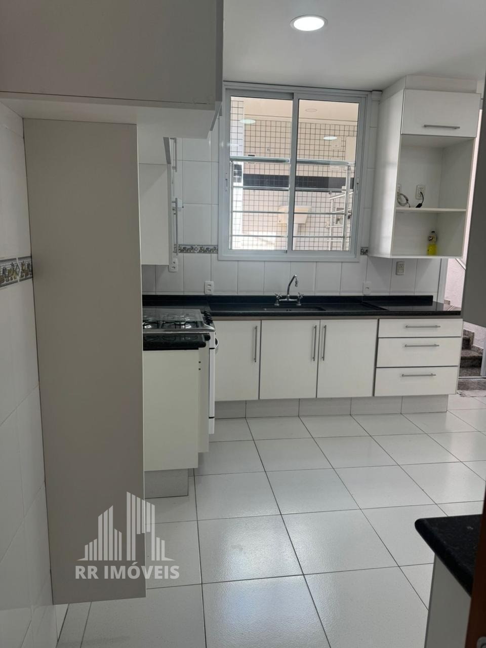Casa, 3 quartos, 228 m² - Foto 2