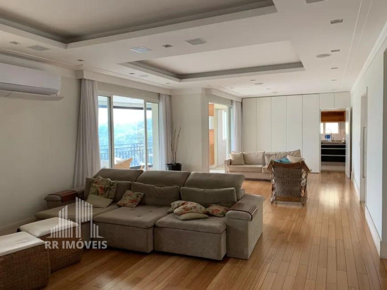 Apartamento, 3 quartos, 201 m² - Foto 1