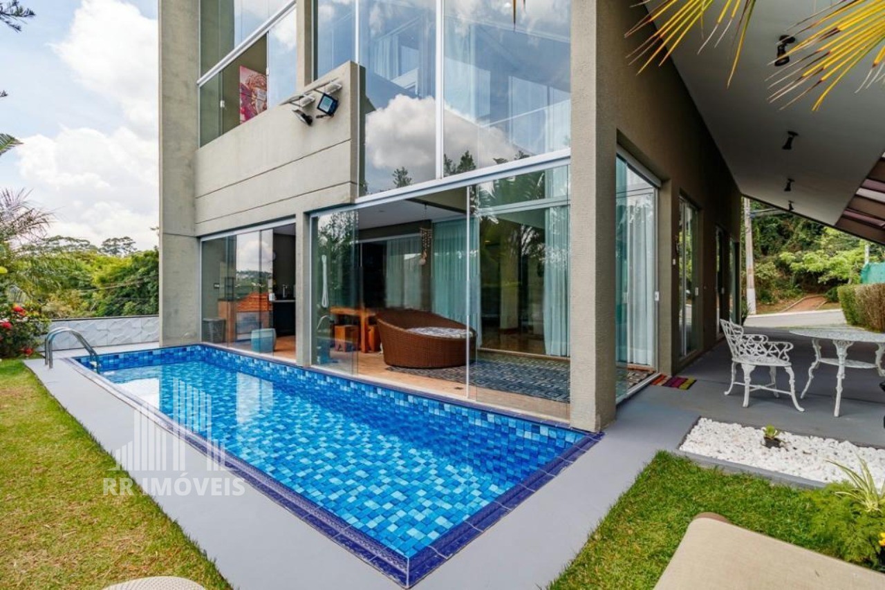 Casa, 3 quartos, 268 m² - Foto 1