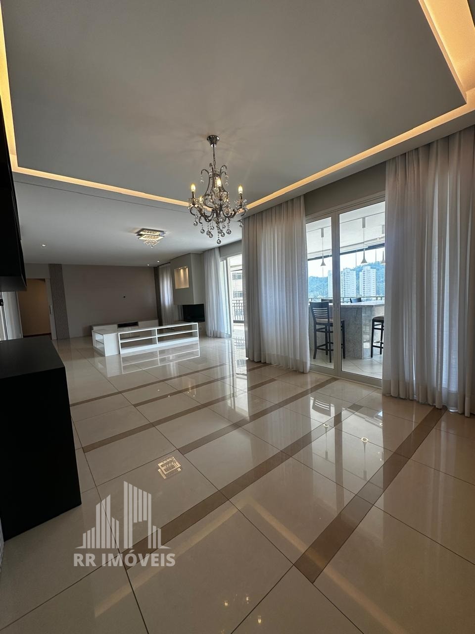 Apartamento, 3 quartos, 201 m² - Foto 1