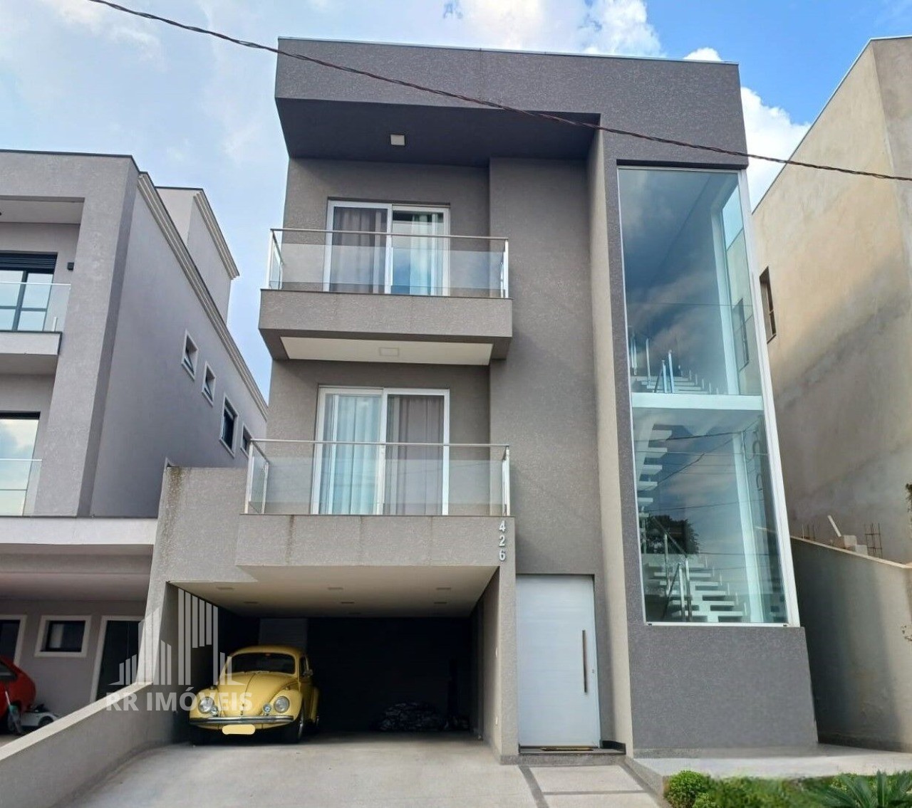 Casa, 4 quartos, 250 m² - Foto 1