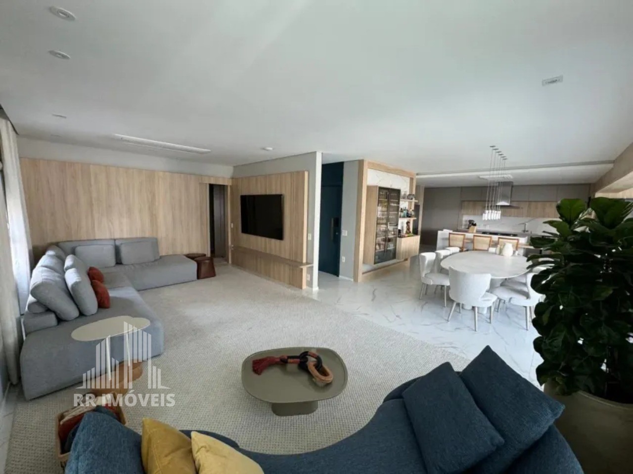 Apartamento, 3 quartos, 200 m² - Foto 1
