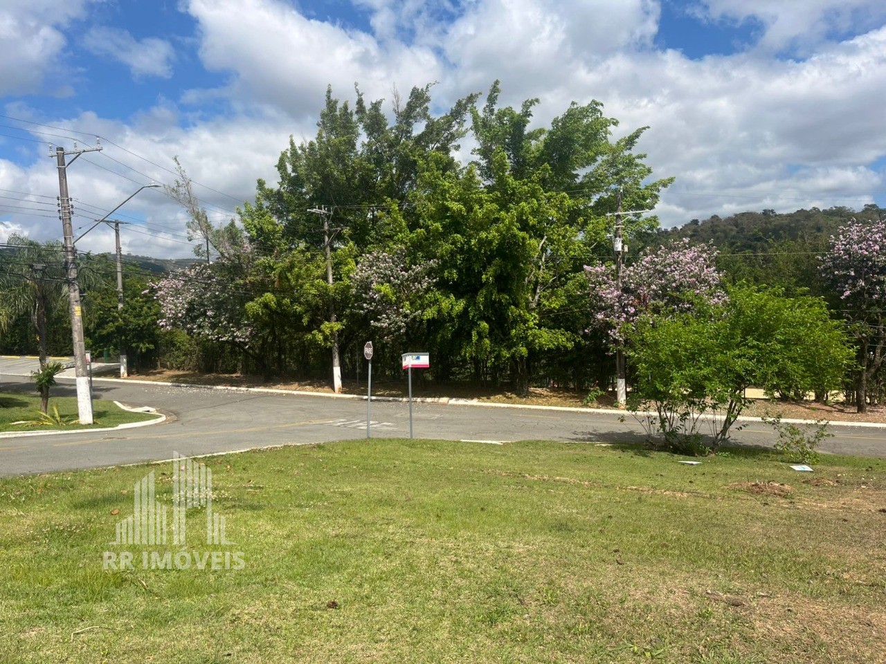 Terreno, 705 m² - Foto 2