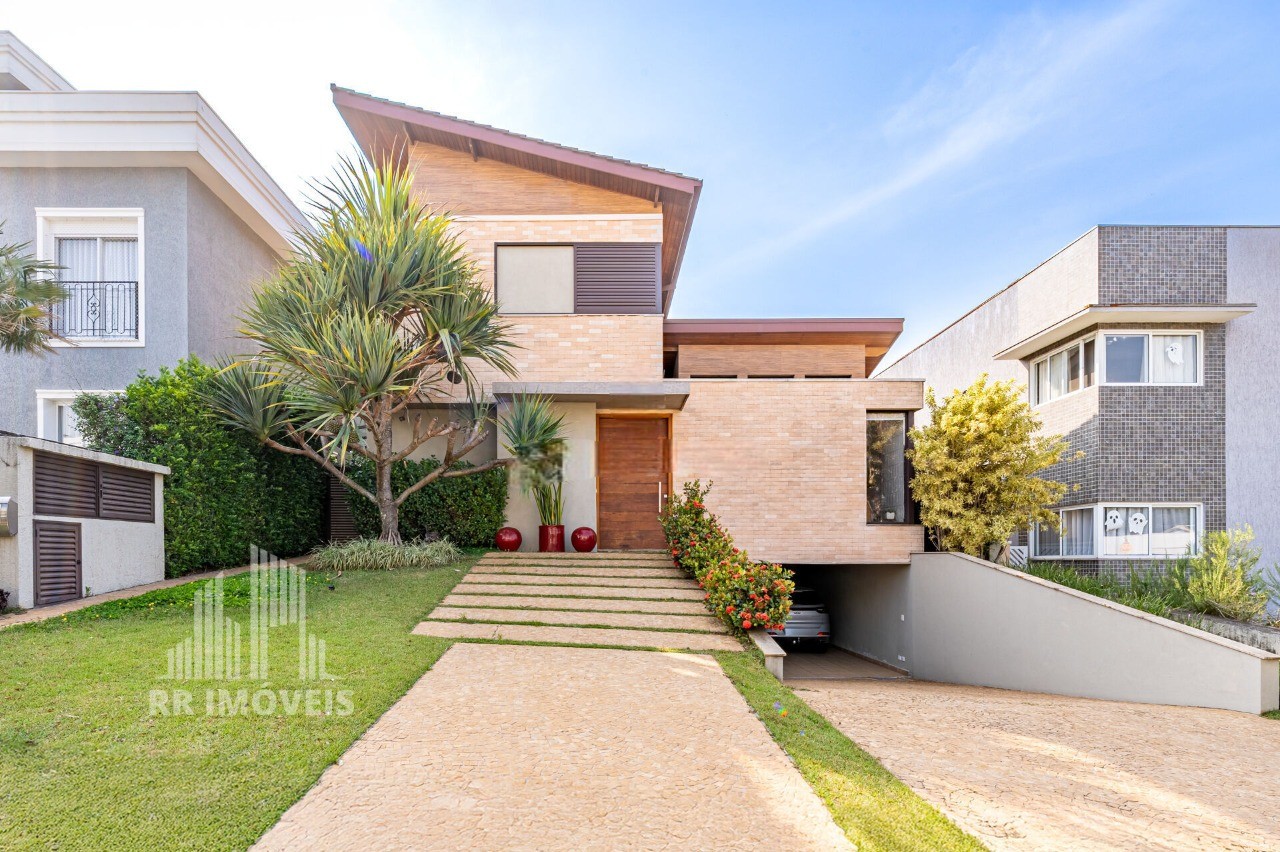 Casa, 4 quartos, 380 m² - Foto 1