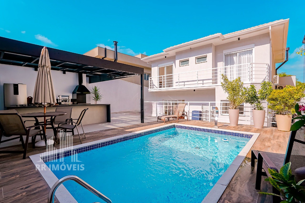 Casa, 3 quartos, 239 m² - Foto 2