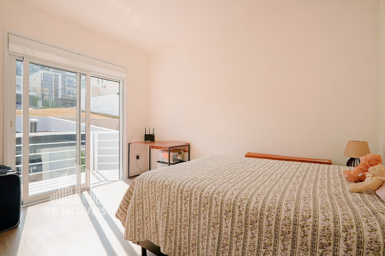 Casa, 3 quartos, 239 m² - Foto 17
