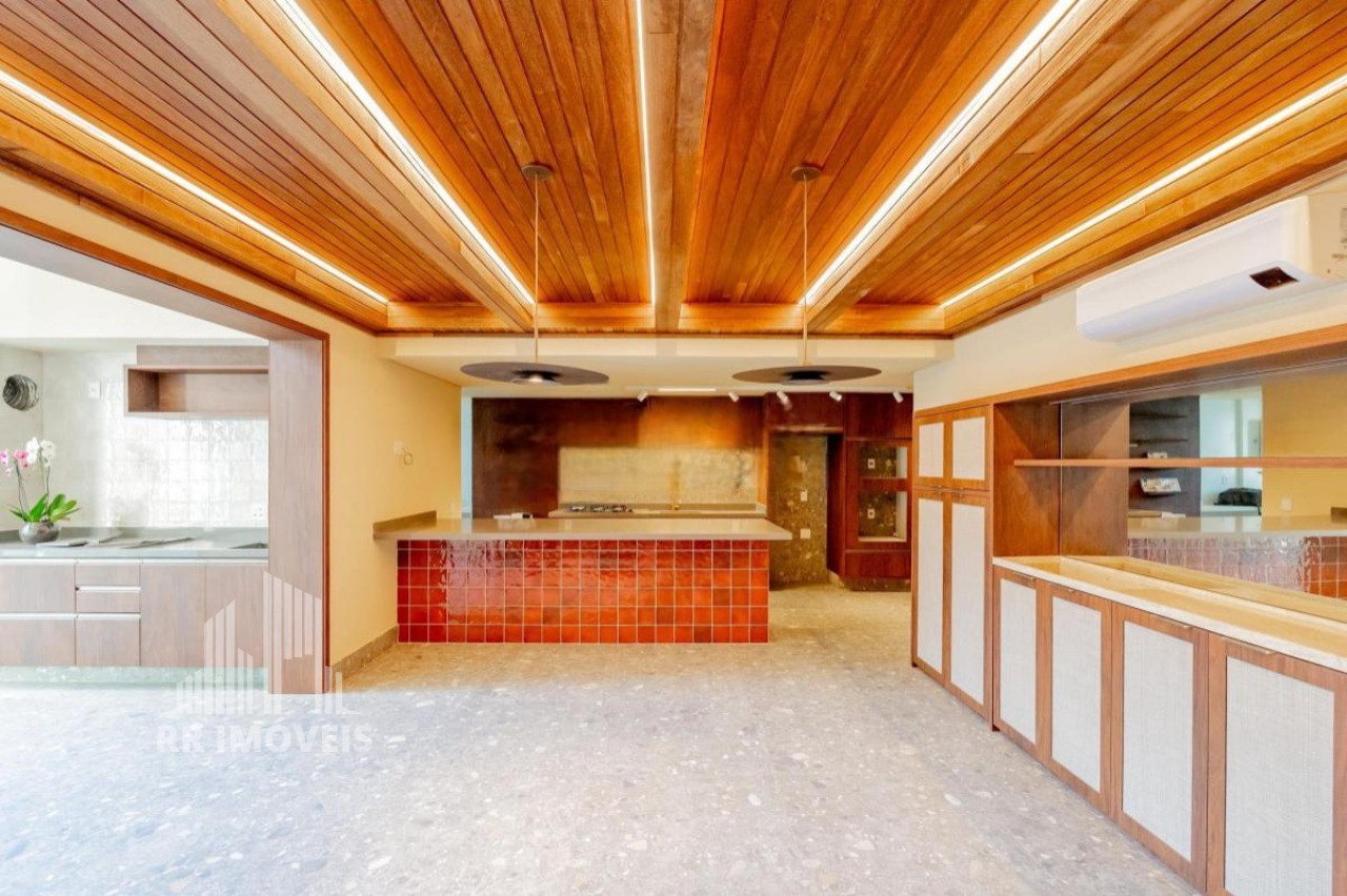 Apartamento, 4 quartos, 192 m² - Foto 1