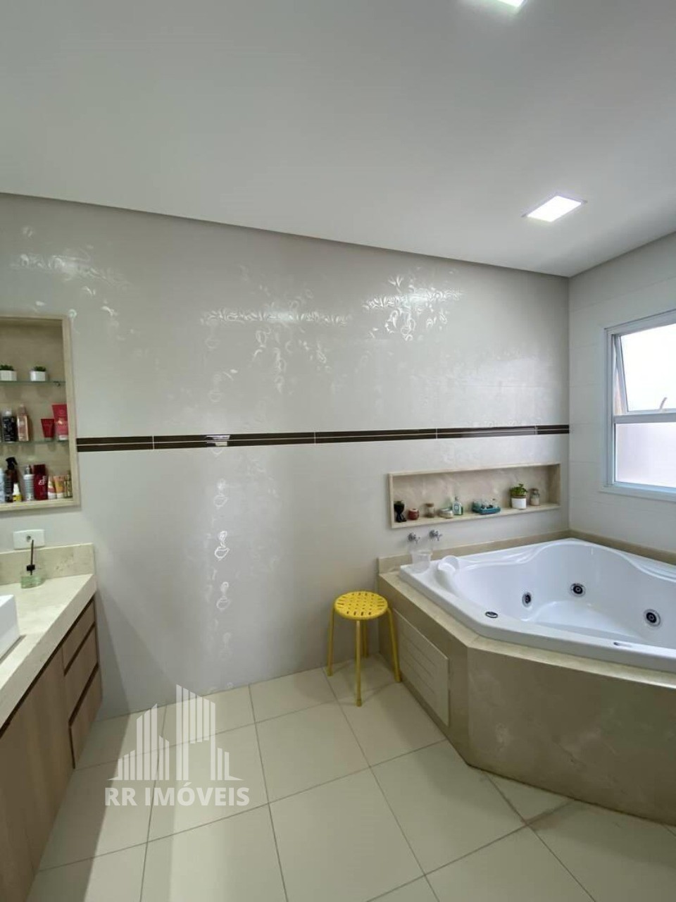 Casa, 3 quartos, 300 m² - Foto 23