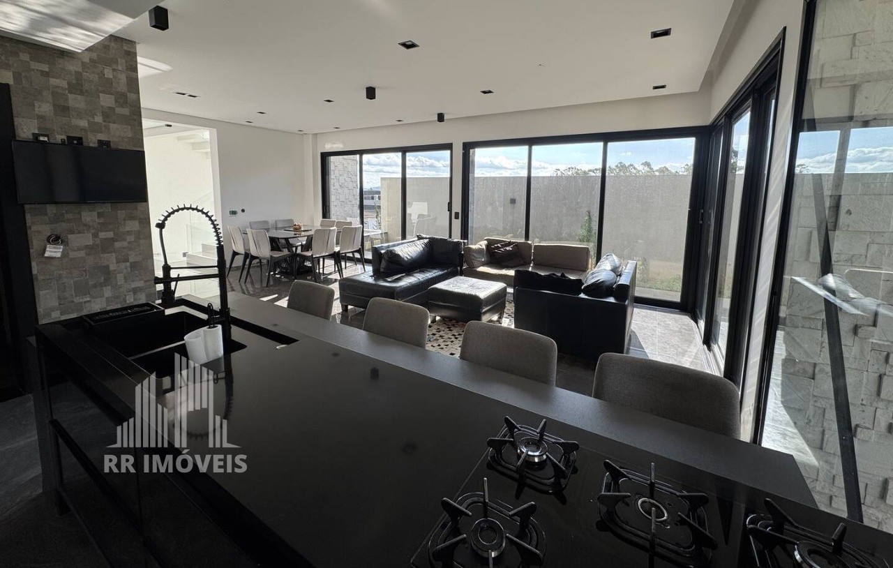 Casa, 4 quartos, 384 m² - Foto 2