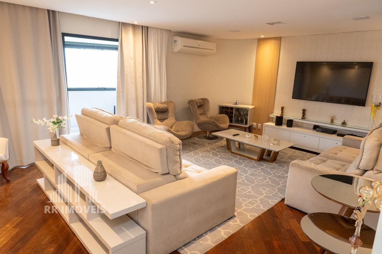 Apartamento, 4 quartos, 216 m² - Foto 1