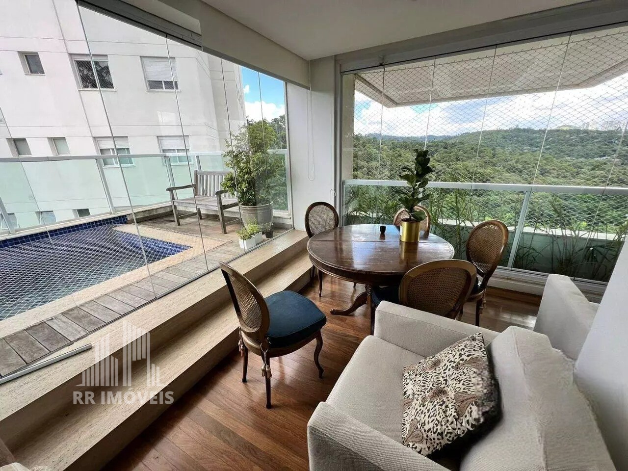 Apartamento, 3 quartos, 287 m² - Foto 2