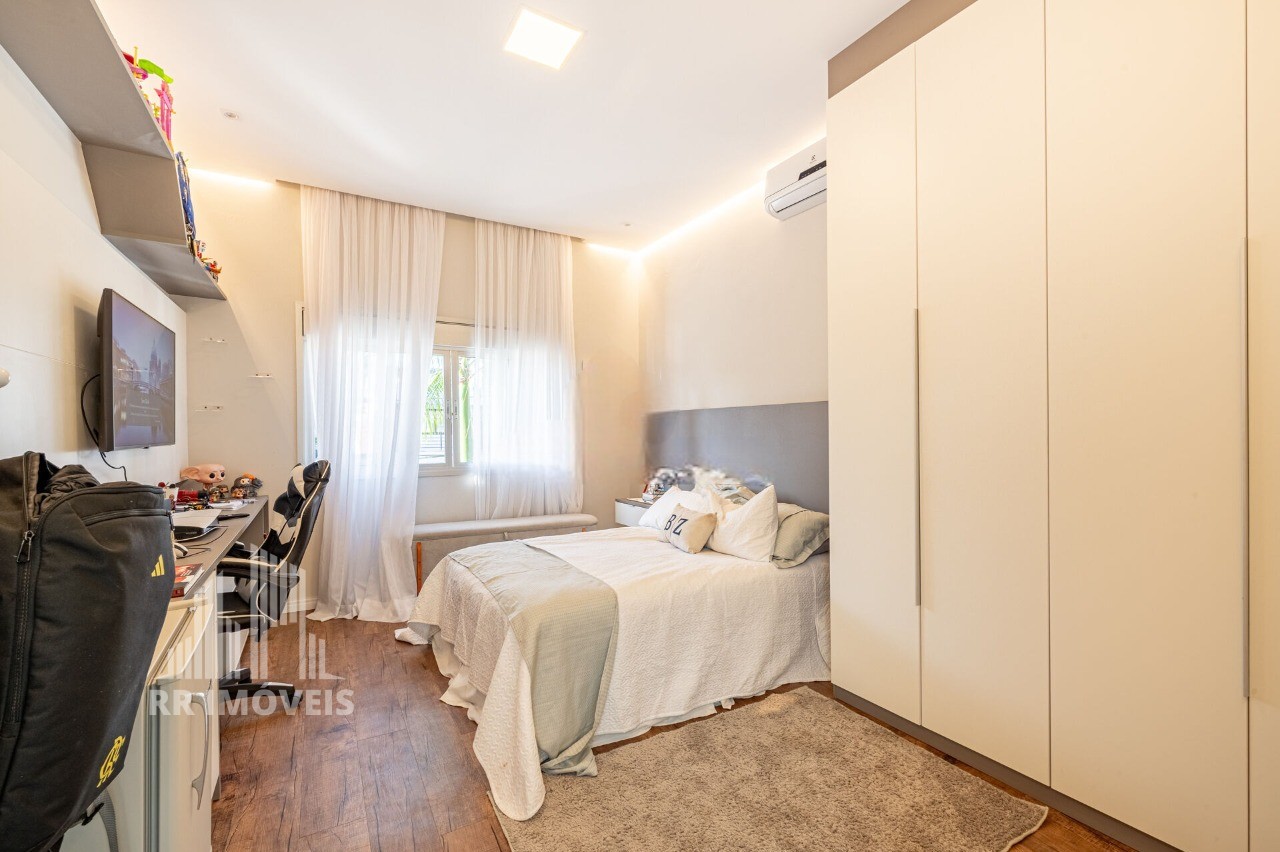 Casa, 4 quartos, 240 m² - Foto 21