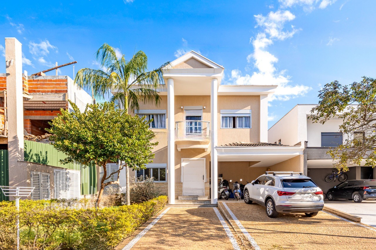 Casa, 4 quartos, 240 m² - Foto 1