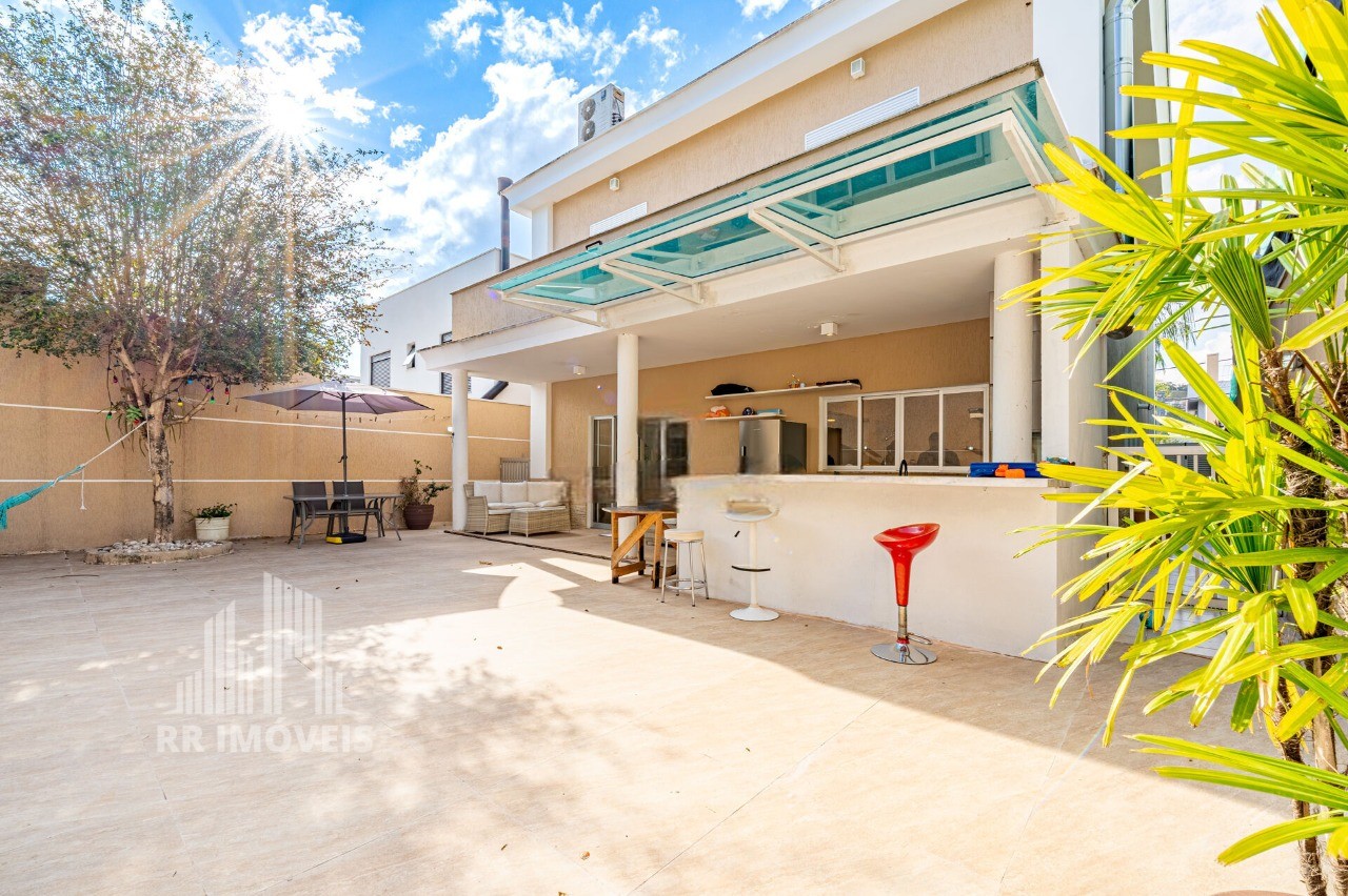 Casa, 4 quartos, 240 m² - Foto 10