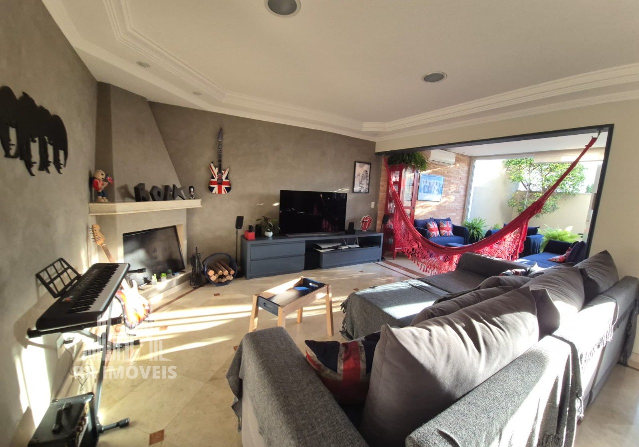 Casa, 3 quartos, 180 m² - Foto 2
