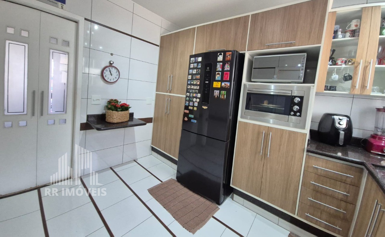 Casa, 3 quartos, 180 m² - Foto 17