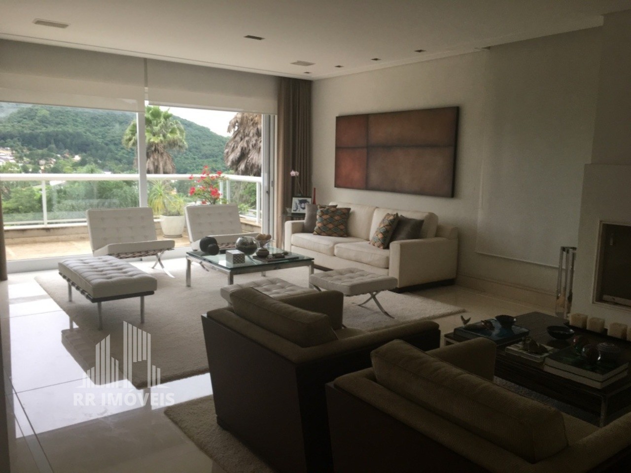 Casa, 4 quartos, 1054 m² - Foto 2