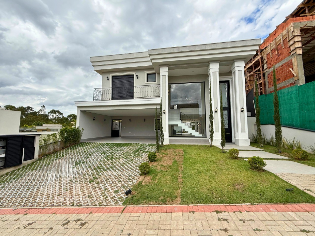 Casa, 5 quartos, 422 m² - Foto 1