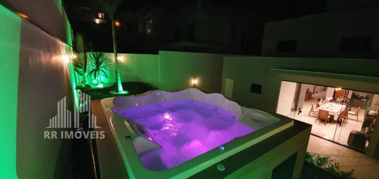 Casa, 4 quartos, 225 m² - Foto 12