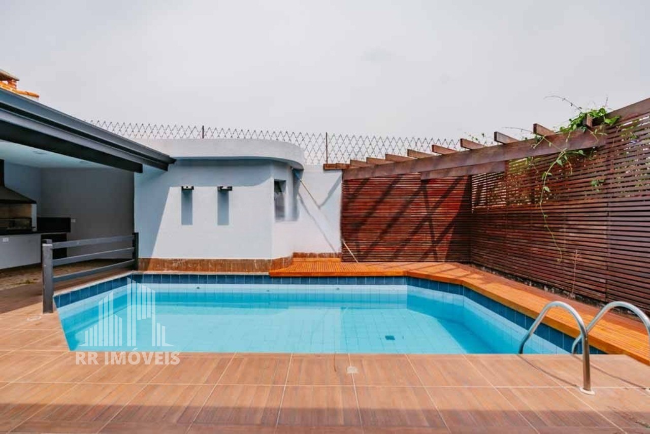 Casa, 4 quartos, 318 m² - Foto 2