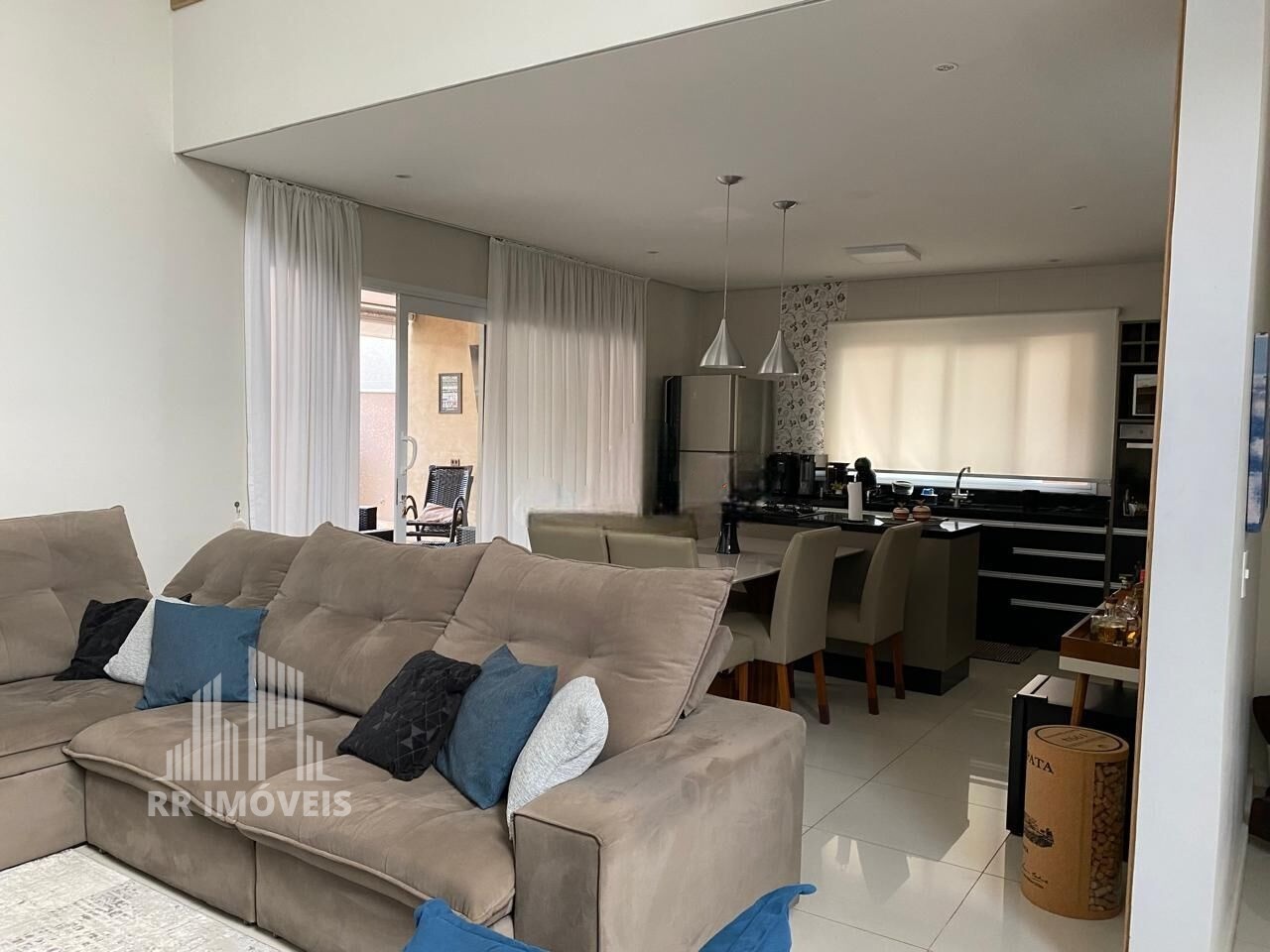 Casa, 3 quartos, 250 m² - Foto 4