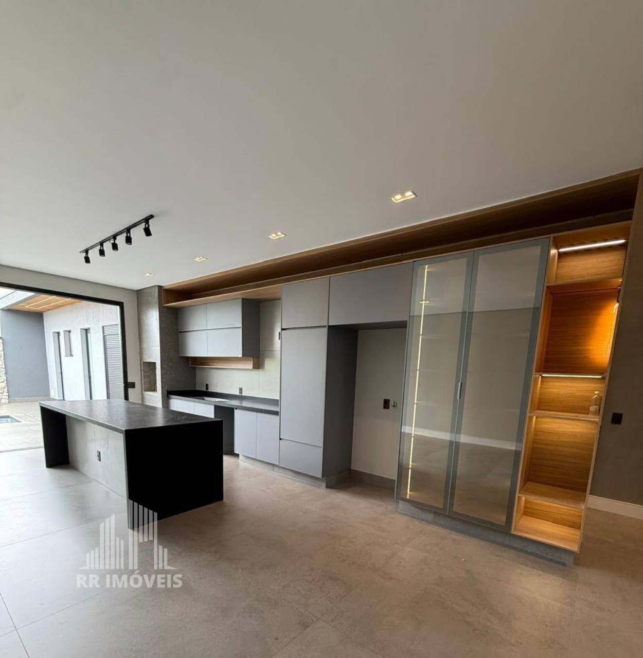 Casa, 3 quartos, 230 m² - Foto 2