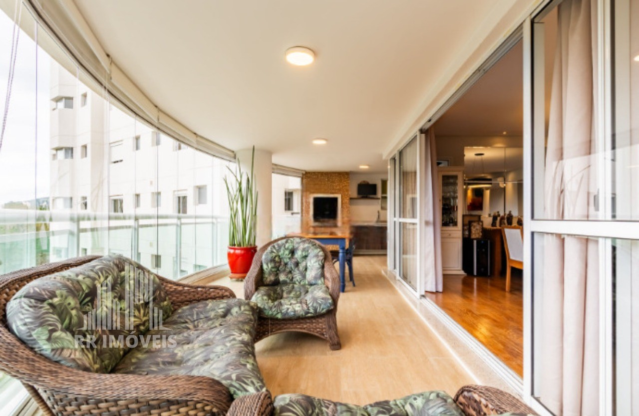Apartamento, 4 quartos, 261 m² - Foto 1
