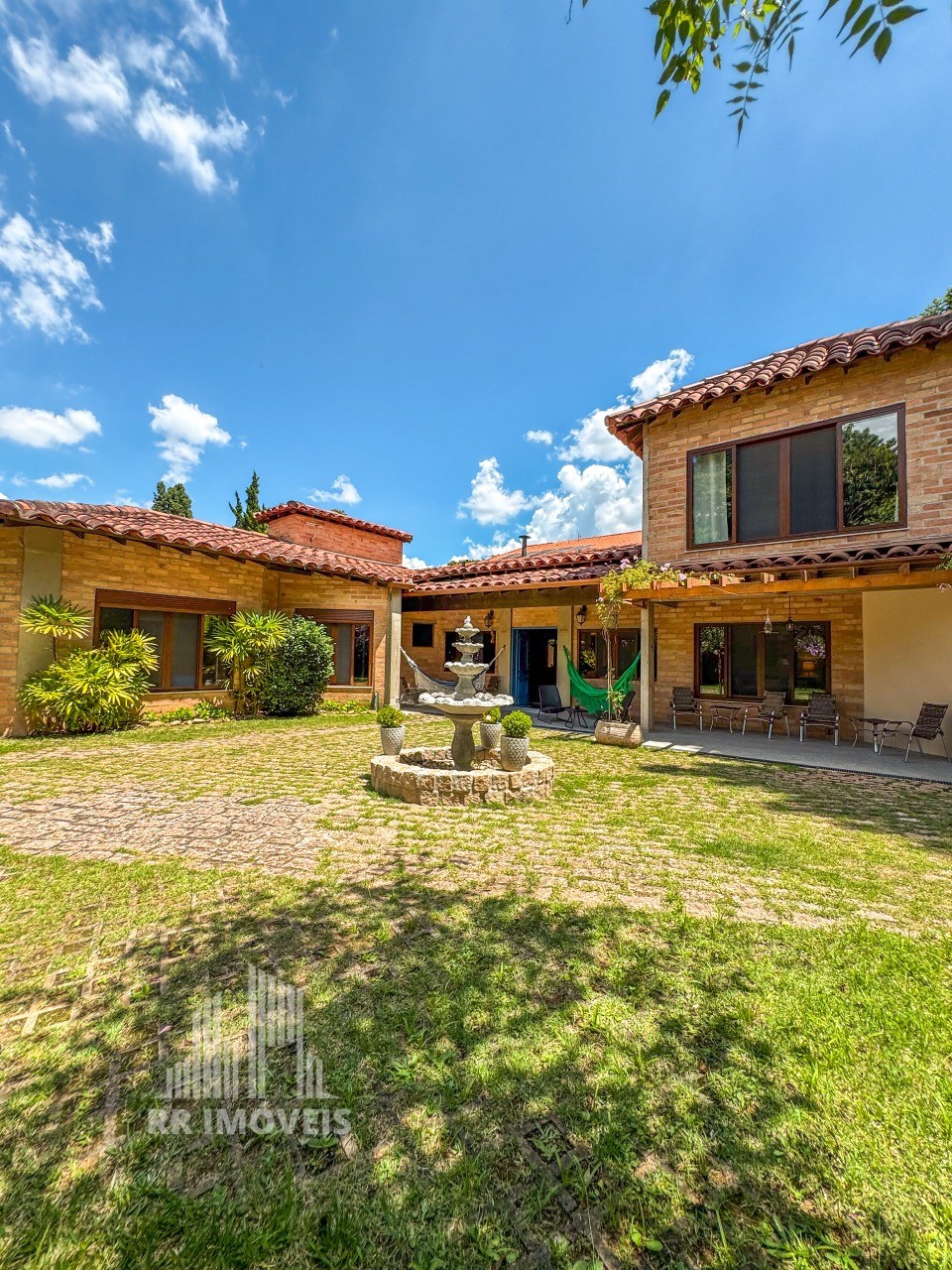 Casa, 3 quartos, 342 m² - Foto 2