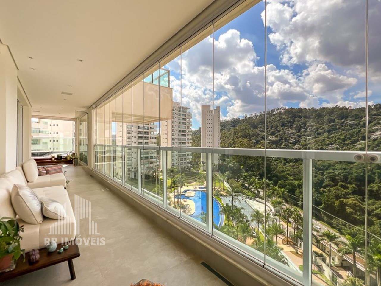 Apartamento, 3 quartos, 248 m² - Foto 5