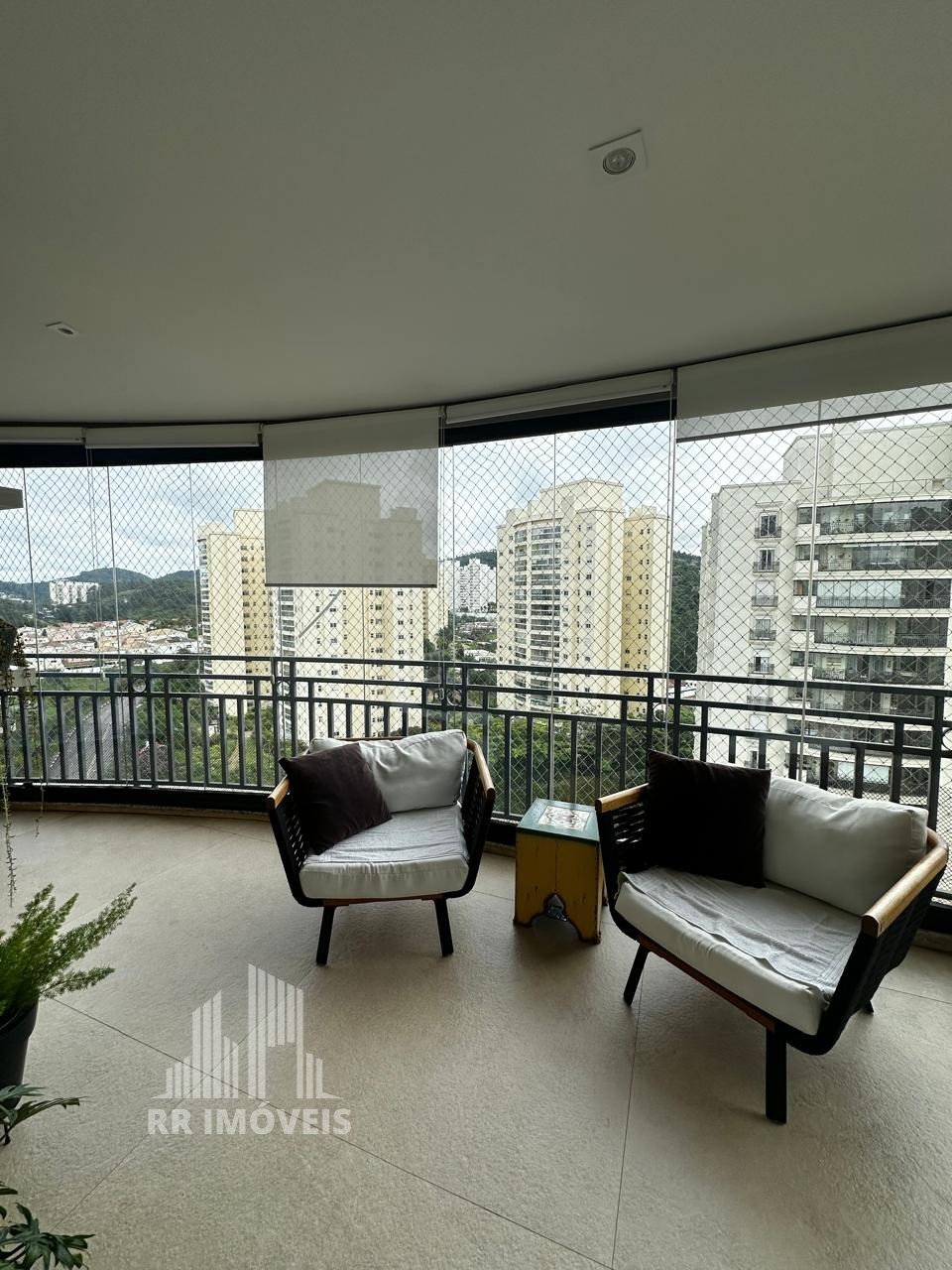 Apartamento, 3 quartos, 201 m² - Foto 1