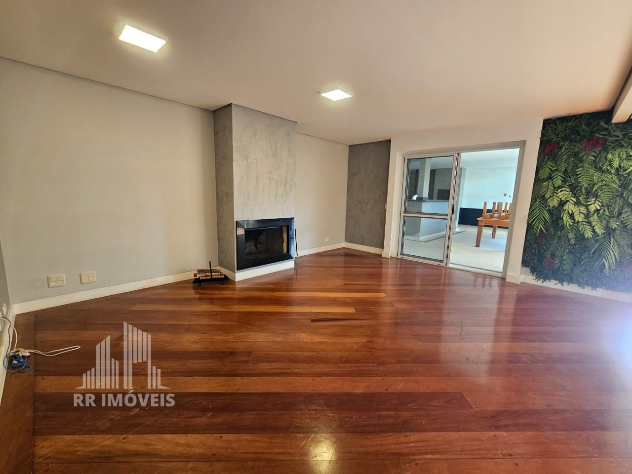 Casa, 4 quartos, 318 m² - Foto 2