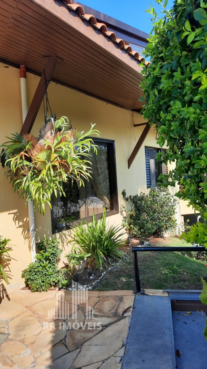 Casa, 3 quartos, 802 m² - Foto 1
