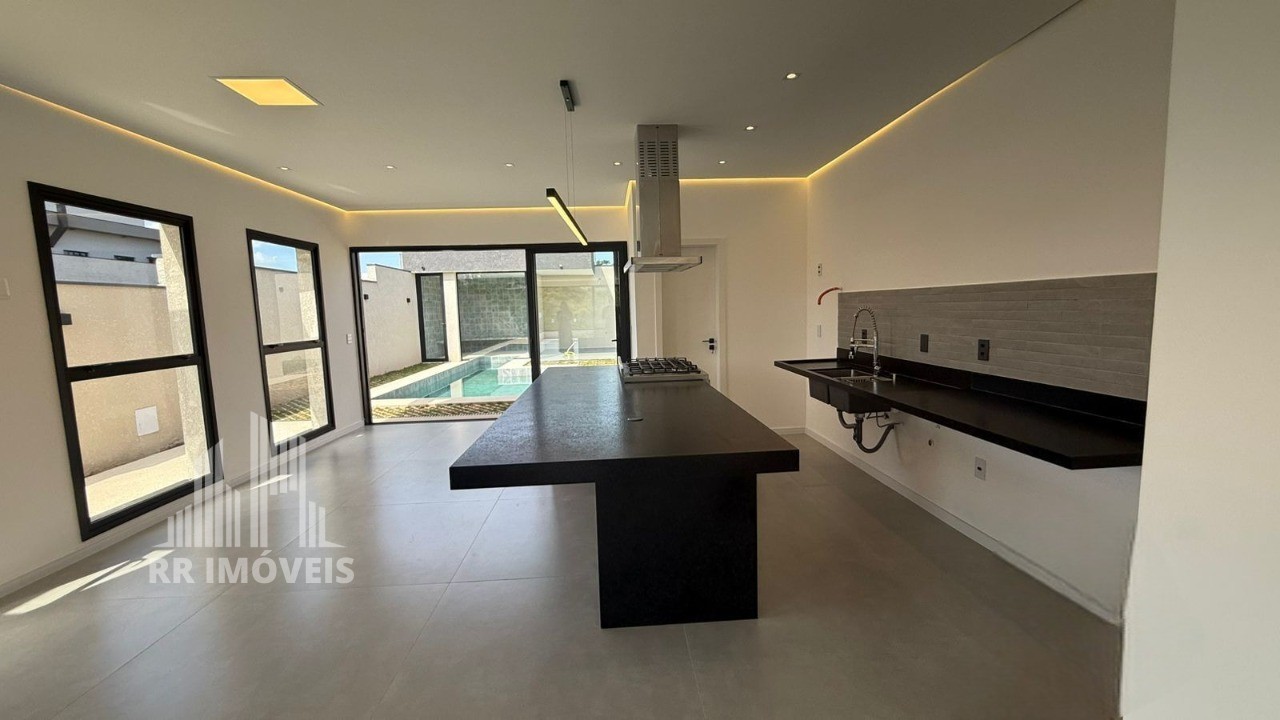 Casa, 4 quartos, 311 m² - Foto 2