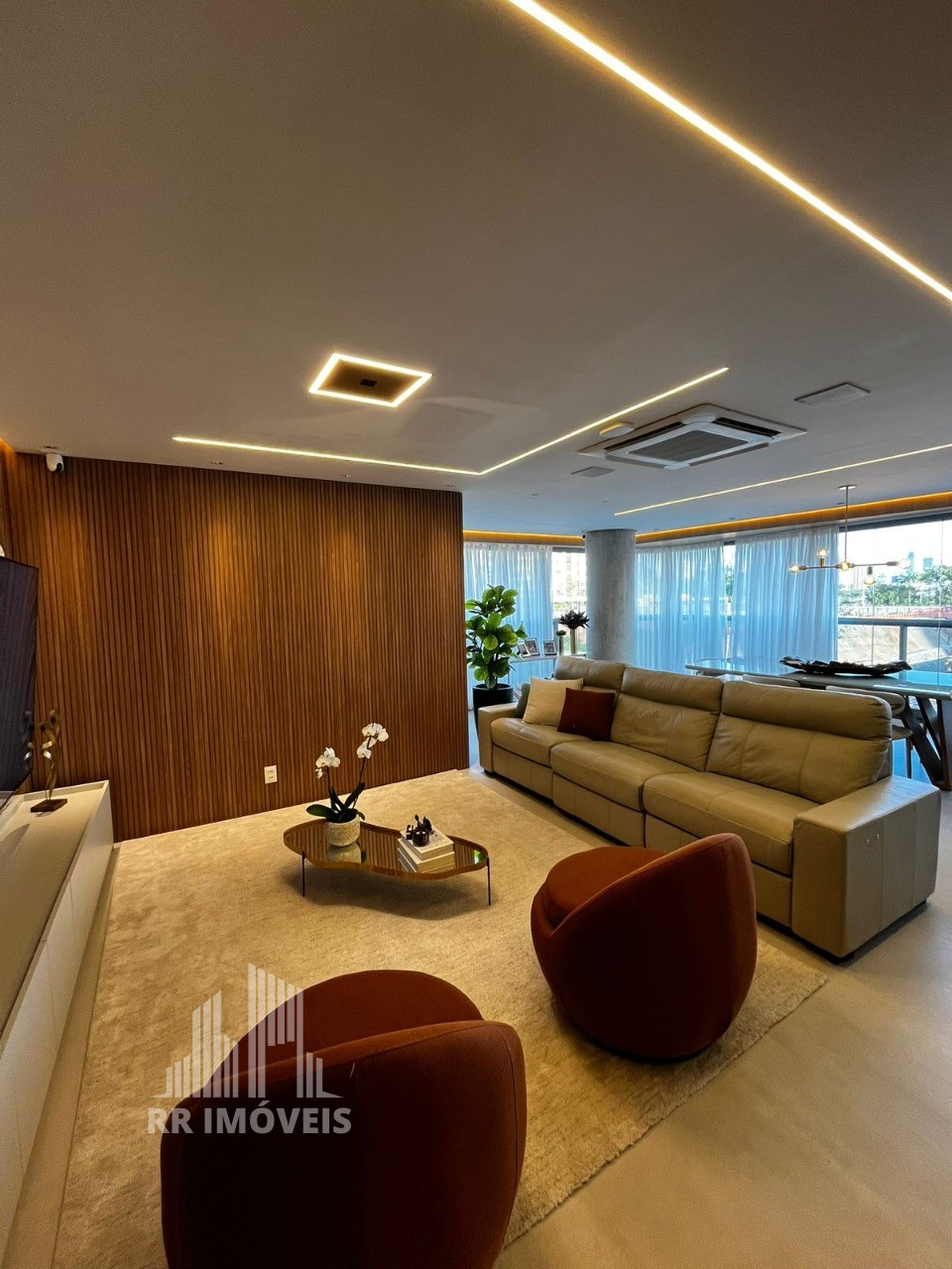Apartamento, 3 quartos, 180 m² - Foto 1