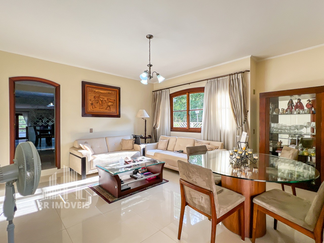 Casa, 4 quartos, 339 m² - Foto 1
