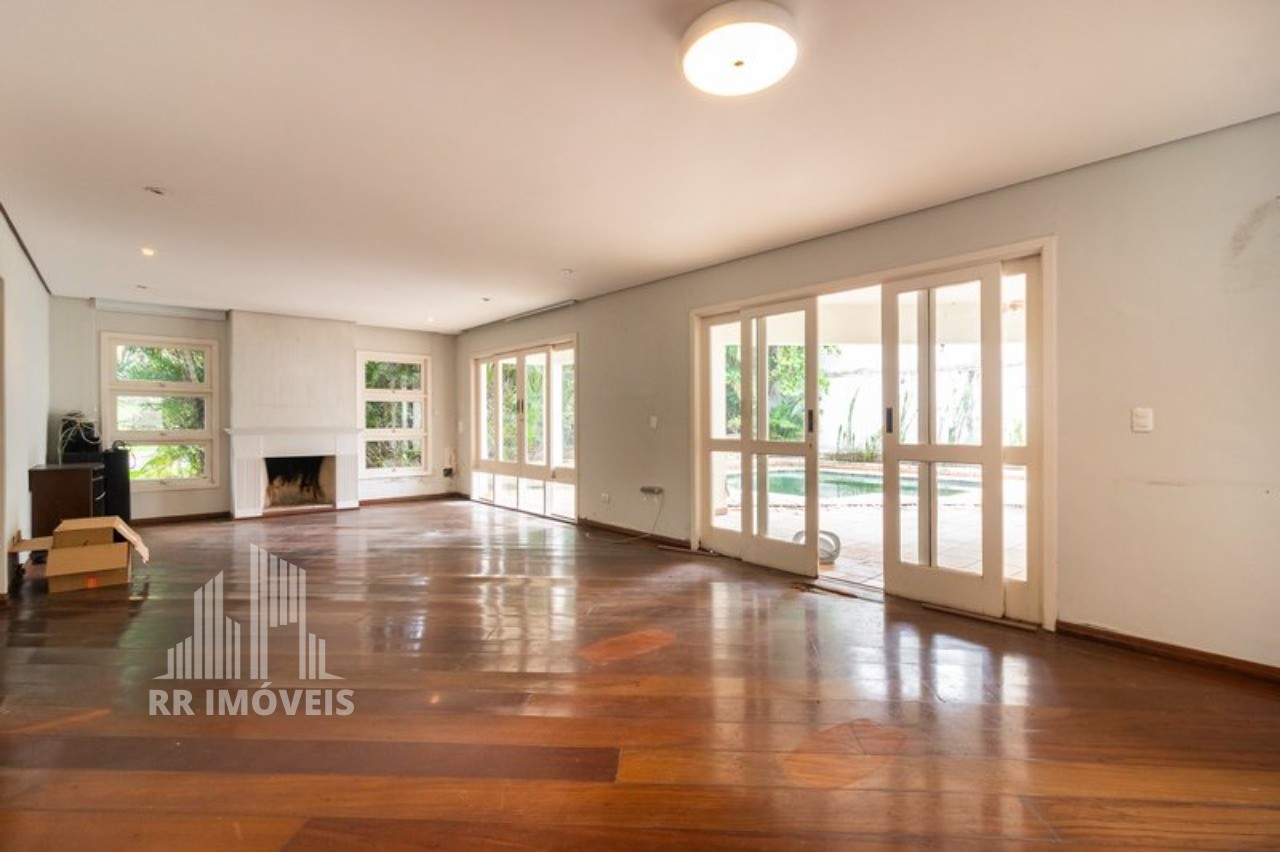 Casa, 4 quartos, 270 m² - Foto 1
