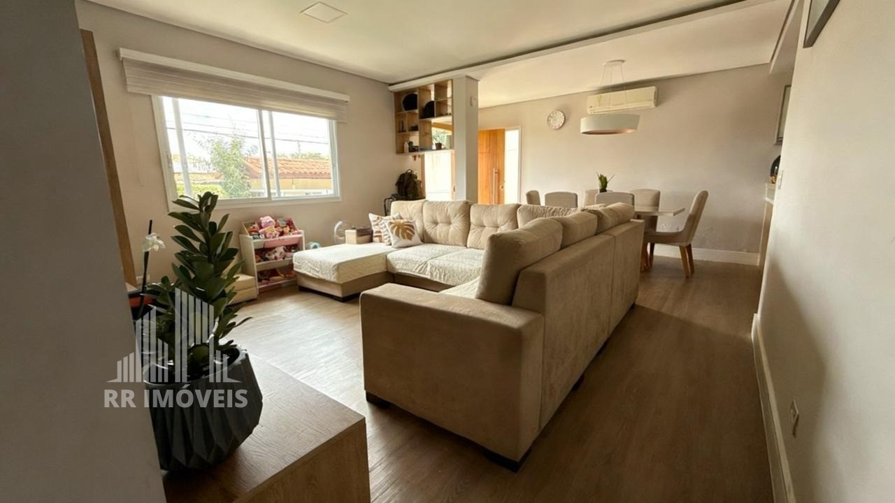 Casa, 3 quartos, 194 m² - Foto 1
