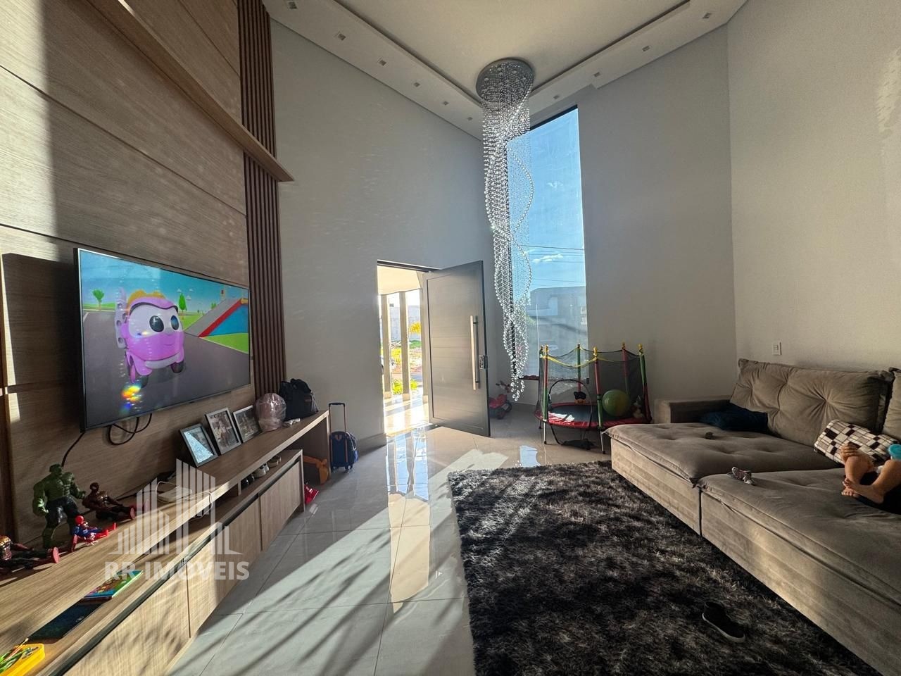 Casa, 3 quartos, 220 m² - Foto 1