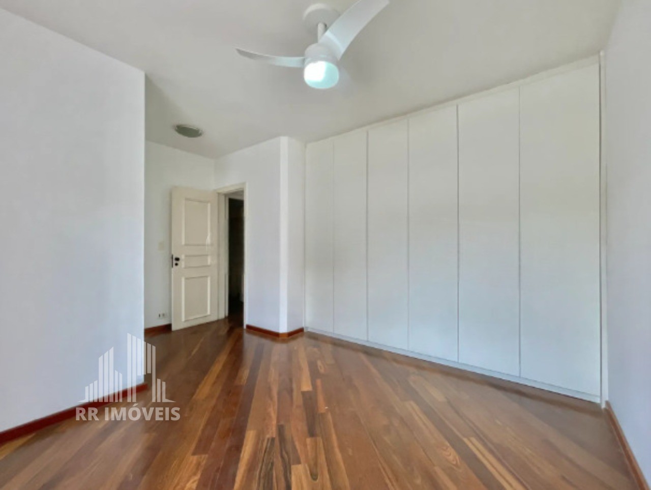 Casa, 4 quartos, 284 m² - Foto 19