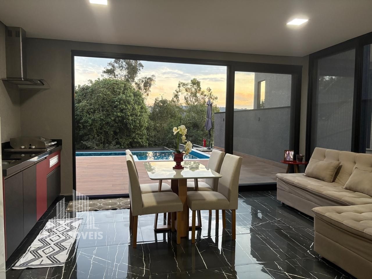 Casa, 3 quartos, 240 m² - Foto 4