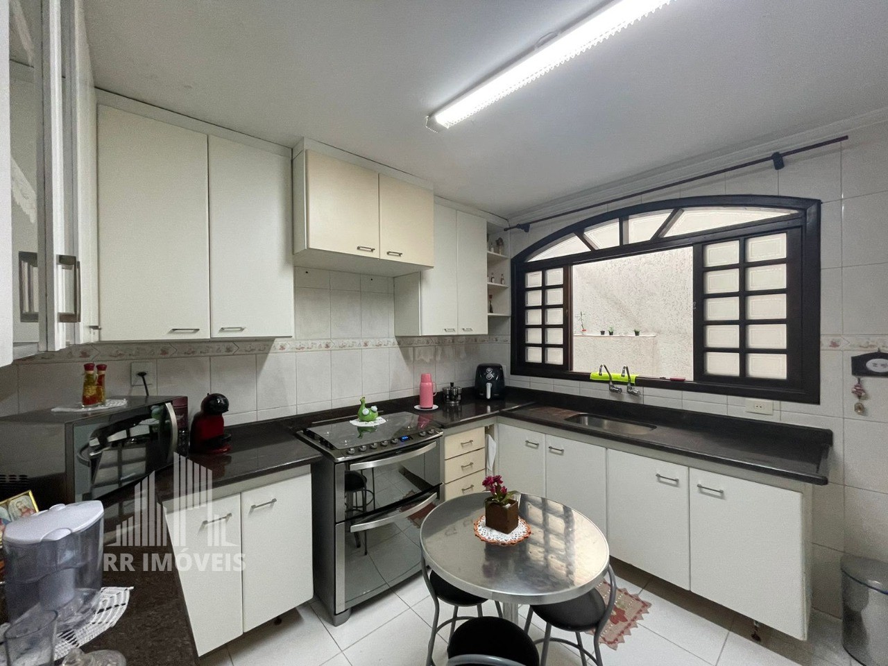 Casa, 3 quartos, 242 m² - Foto 8