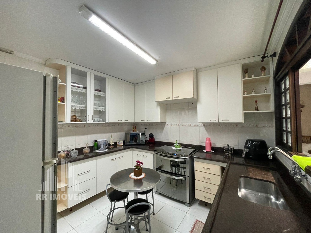 Casa, 3 quartos, 242 m² - Foto 9