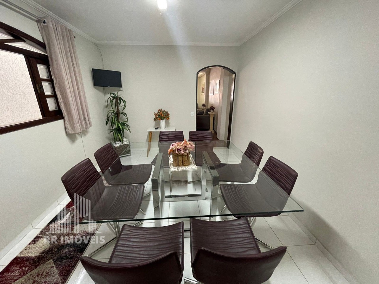 Casa, 3 quartos, 242 m² - Foto 3