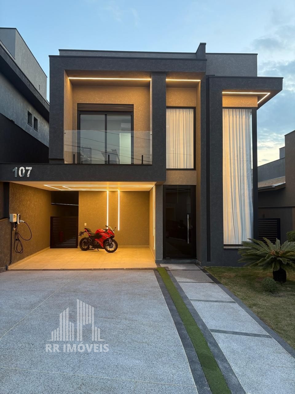 Casa, 3 quartos, 240 m² - Foto 1