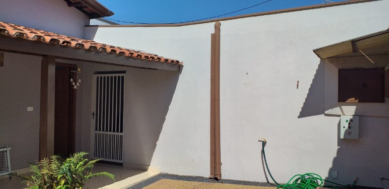 Casa à venda com 4 quartos, 255m² - Foto 4