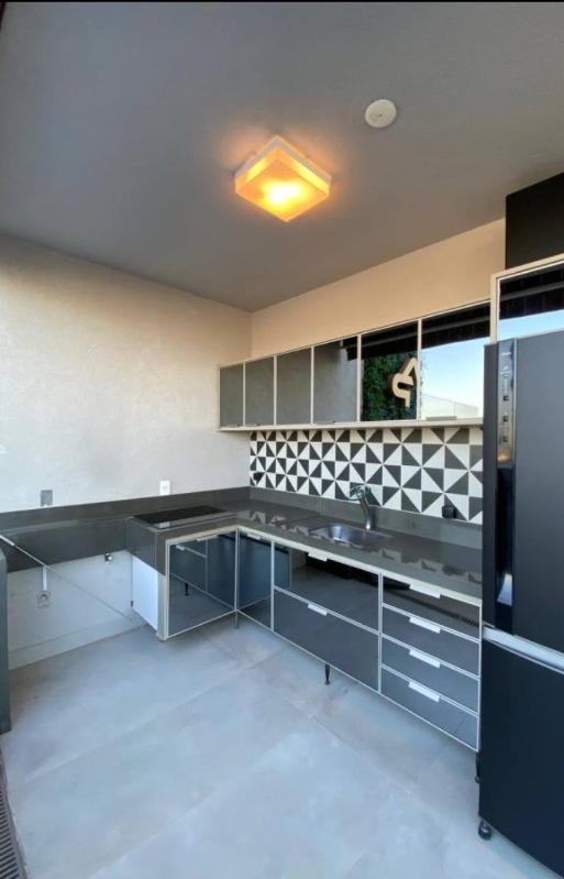 Apartamento à venda com 3 quartos, 211m² - Foto 13