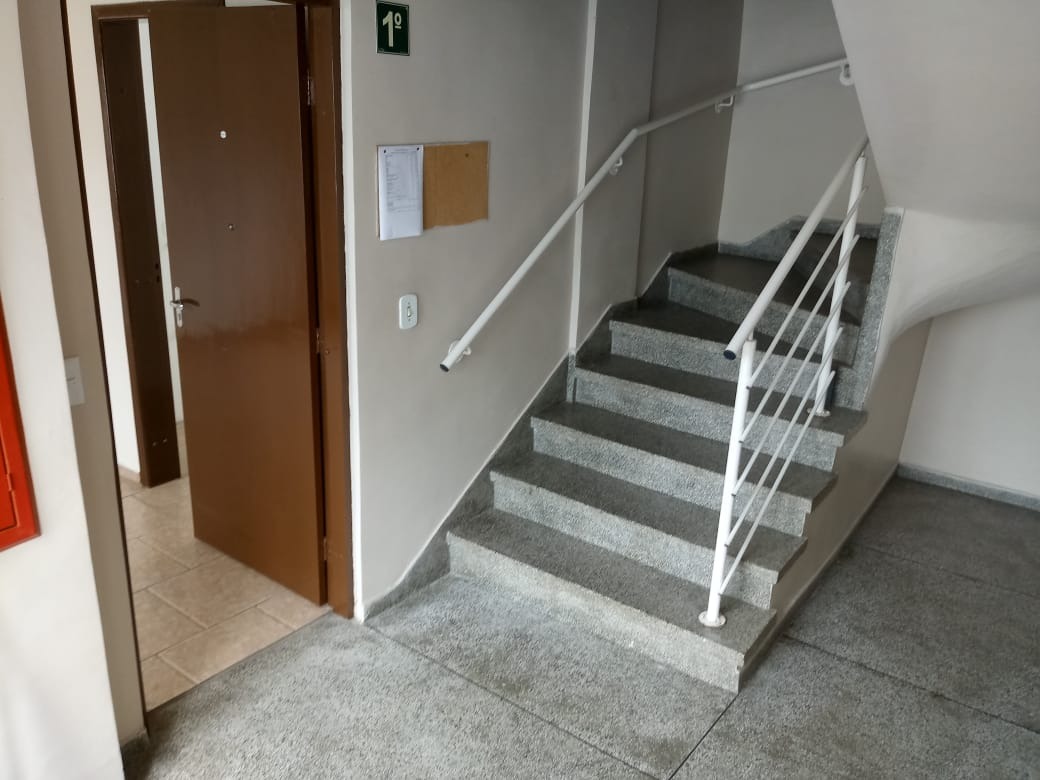 Apartamento à venda com 2 quartos, 45m² - Foto 2